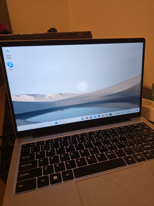 Vând Laptop 14" Intel Celeron J4105