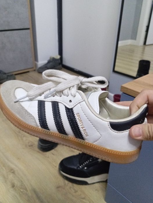 Продам кроссовки