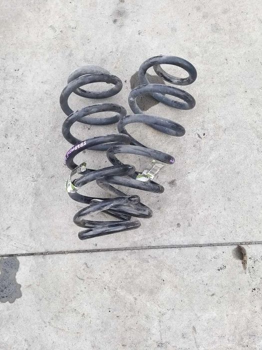 Set arcuri spate 4x4 fiat freemont 68065245ab