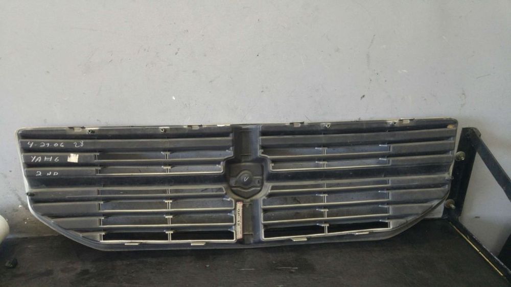 Grila fata radiator dodge caliber