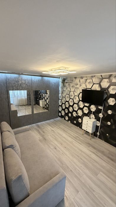 Garsoniera de inchiriat Piata Gorjului