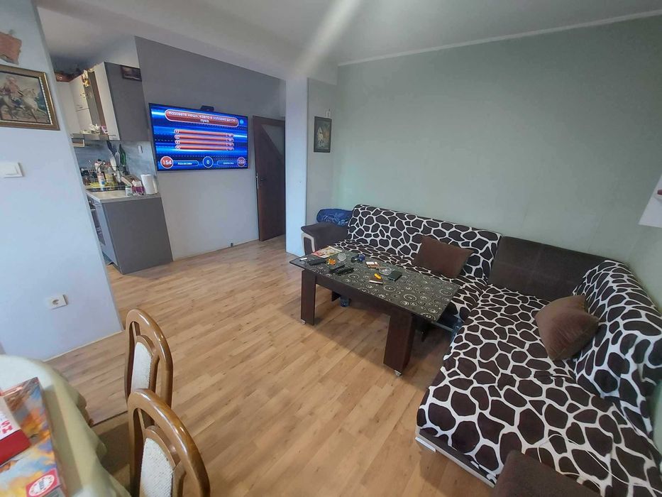 Продава се Тристаен апартамент в Търговище, Център - 80 кв.м за 765 €/кв.м - Снимка #3