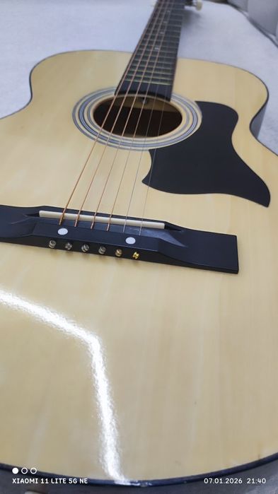 Продам гитару, в отличном состоянии