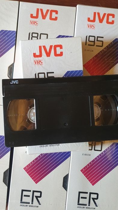 Video kaseta sotiladi