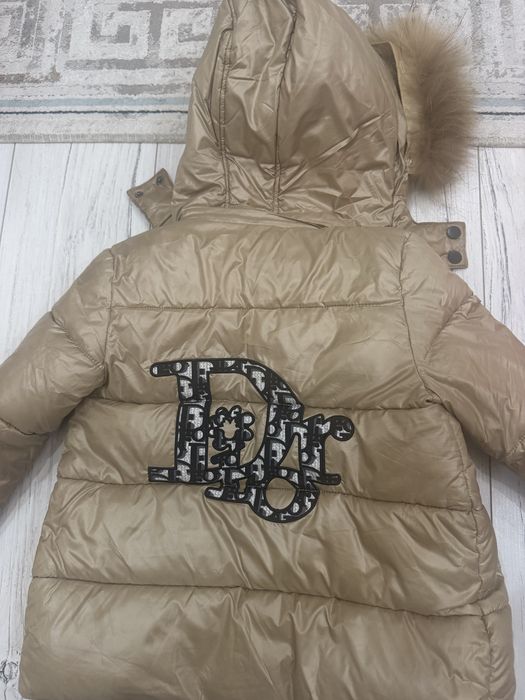 Продам зимнюю куртку