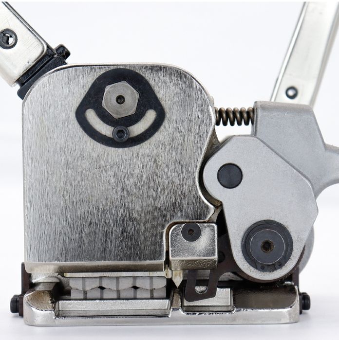 Ручной упаковочный  инструмент для стальной ленты