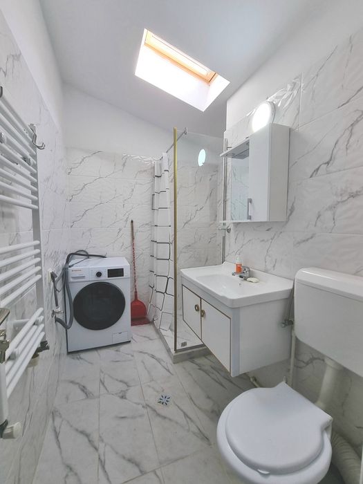 Inchiriere apartament,cu două camere,Mansardă,Str. Magrini Târgoviște