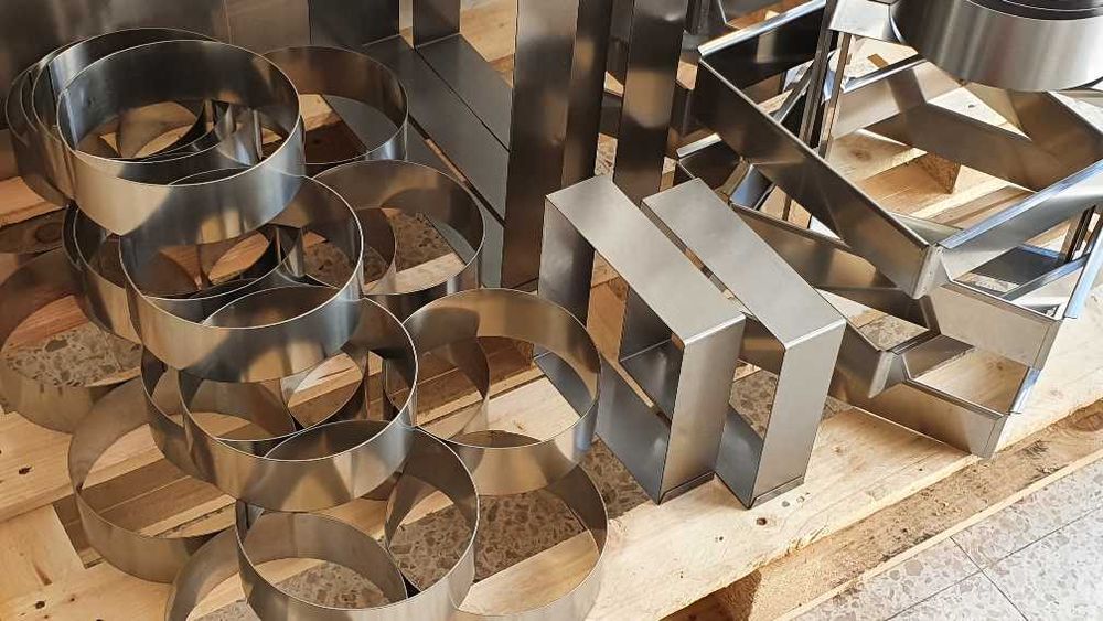 Rame, tavi si forme pentru patiserie, brutarie, cofetarie