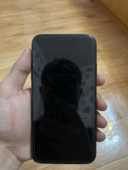 Продам iPhone 11