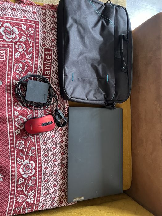 Ноутбуукк,Леново.