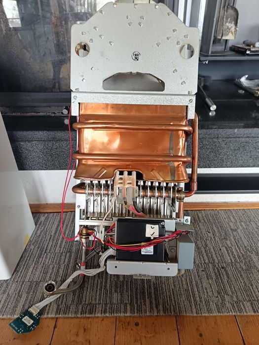 Instant apa calda, gpl, Ariston Fast Evo X Display 11L