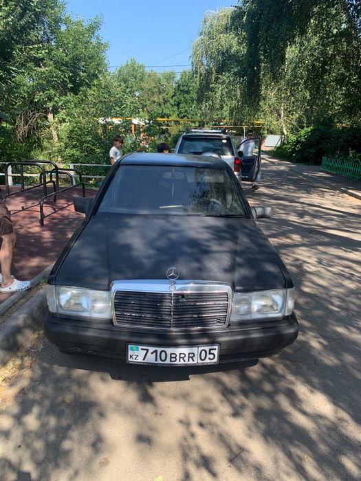 Срочно продам машину торг есть