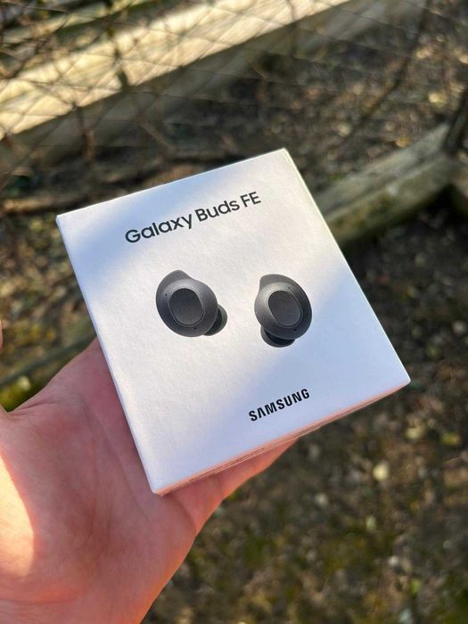 Galaxy Buds FE – casca dreapta lipsă
