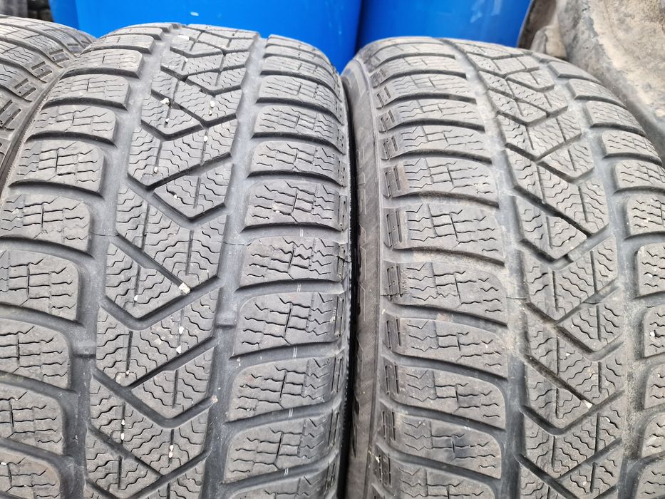 Anvelope 215/55R17 marca Pirelli, M+S, 6.5 mm