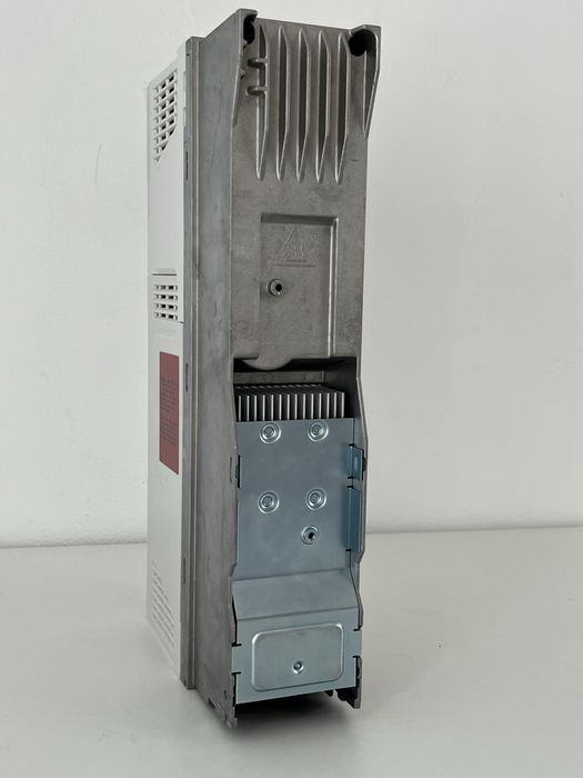 Nidec Control Techniques M702-034 servo drive NOU