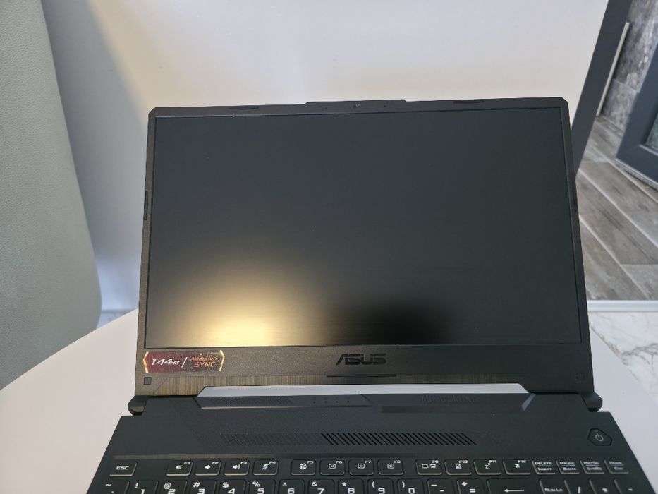 Vand laptop Asus Tuf Gaming F15 in stare perfecta