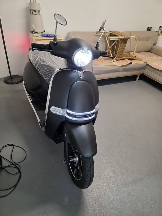 Scuter Electric Syra 90 ( făra permis )