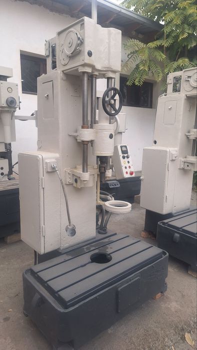 Расточной холингований станок