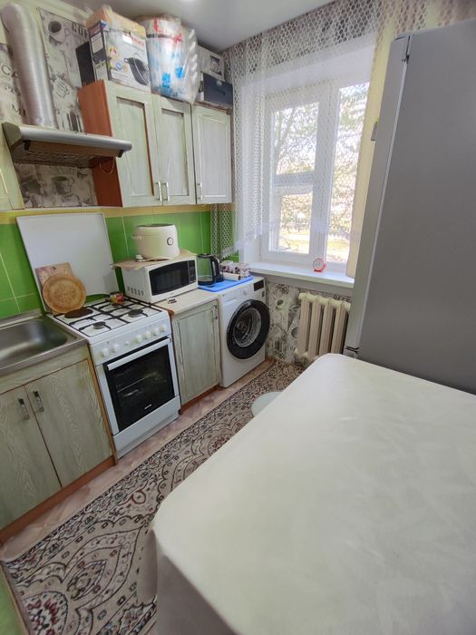 Продается 2-комн (5-24, 1 эт)