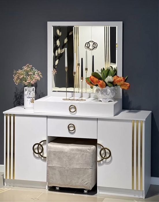 Продается спальный гарнитур * ЗАРА*