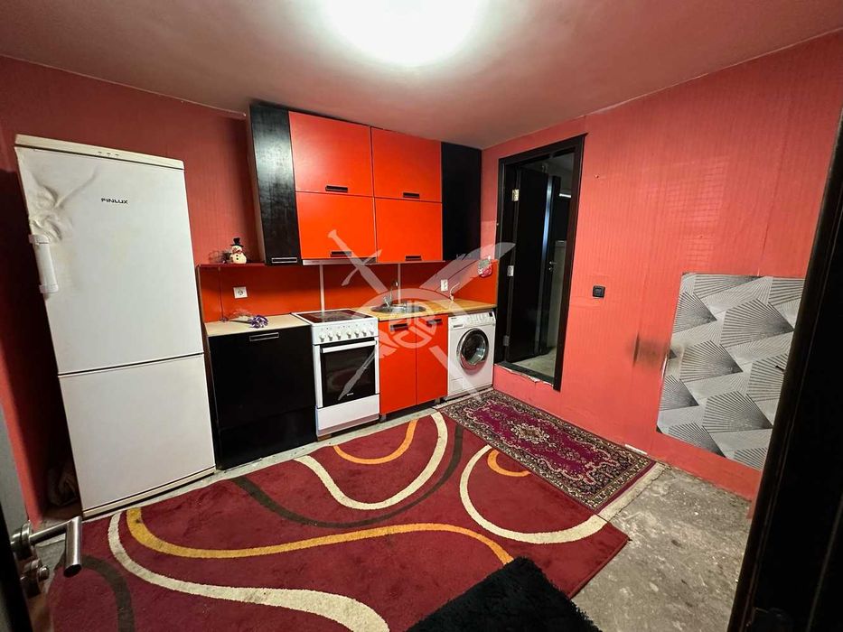 Продава се Къща в София, Христо Ботев - 48 кв.м за 1146 €/кв.м - Снимка #1