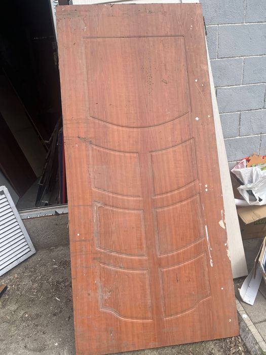 Отдам даром двери