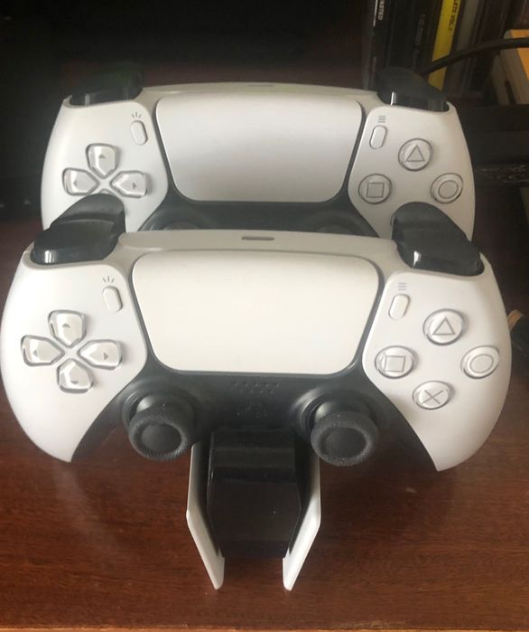 Продавам PlayStation 5