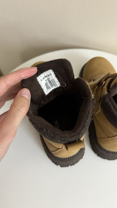 Демисезонные ботинки на мальчика 29р