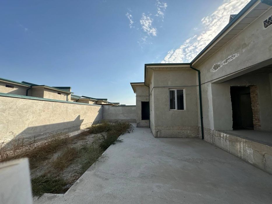 Котедж сотилади 4 сотихли Нарпайда