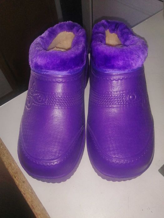 Продам галоши новые 37-38 рр