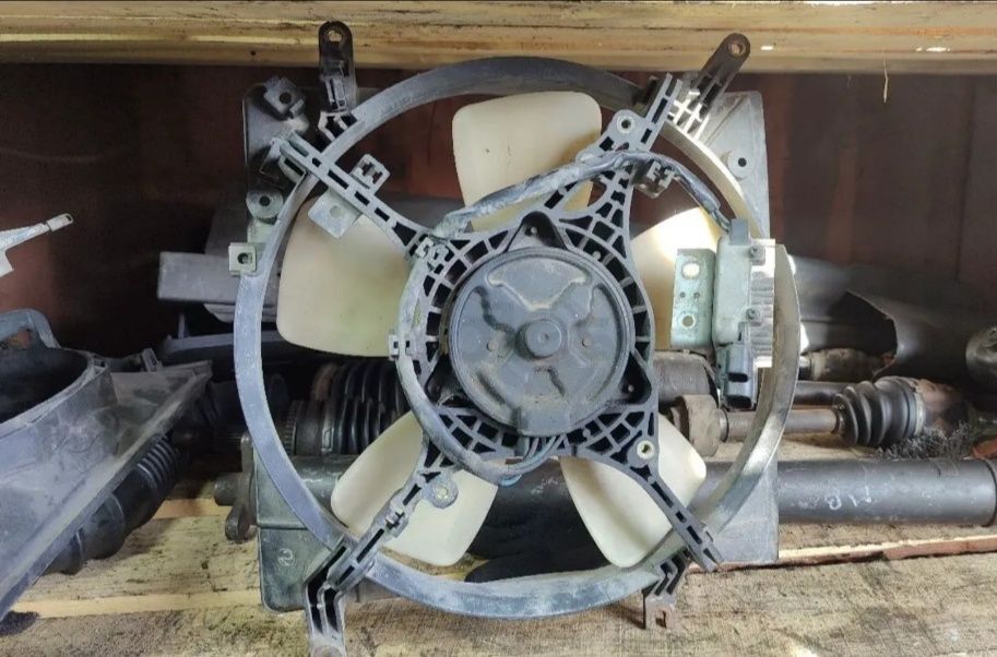 Вентилятор охлаждения с блоком Митсубиши Галант акула galant 6a13