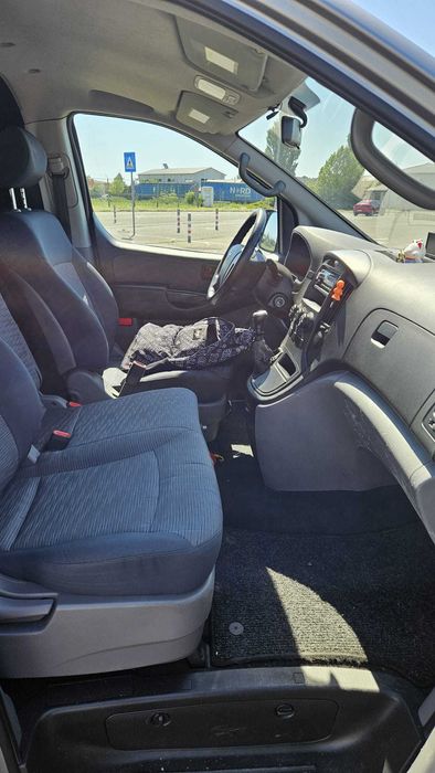 Hyundai H-1 2011 2.5 CRDI 136cp