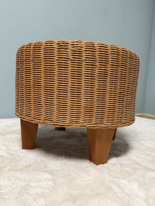 Ратанова табуретка / 80-те