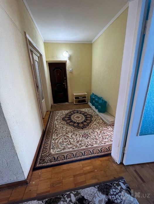 Продаётся 4х комнатная Карасу-6