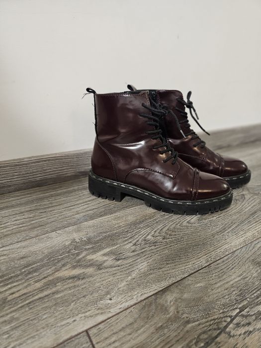 Обувки guess, nike, exclusive jeans, deichmann