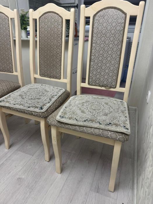 6 стол 30 мынга сатылады