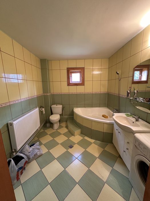 Casa Ilisesti 4 camere 2 bai