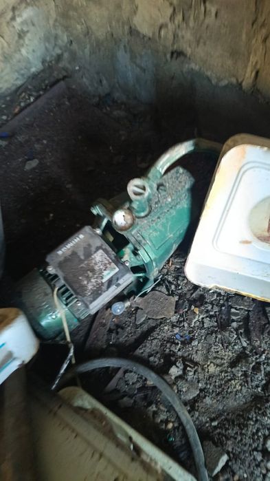 Продам насос скважины без бачка