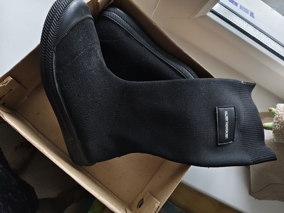 Классные сапоги-чулки для маленькой модницы