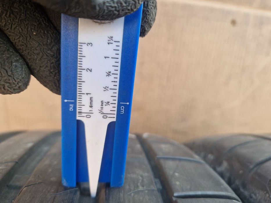 4 Bridgestone R18 225/50 Летни гуми  DOT1621