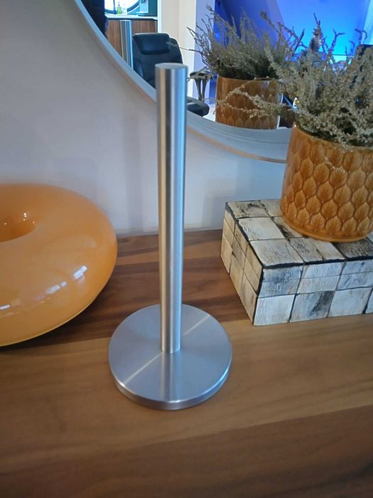 Метална поставка за кухненска или тоалетна хартия