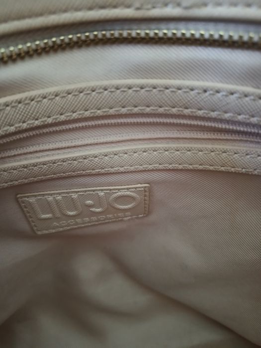 Чанти Tommy Hilfiger и Liu jo