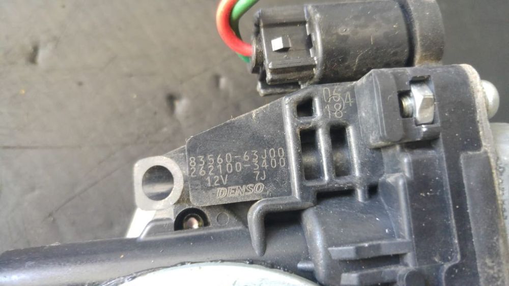 Macara cu motoras usa dreapta fata fiat sedici 16 2006-2014 83560-63j00