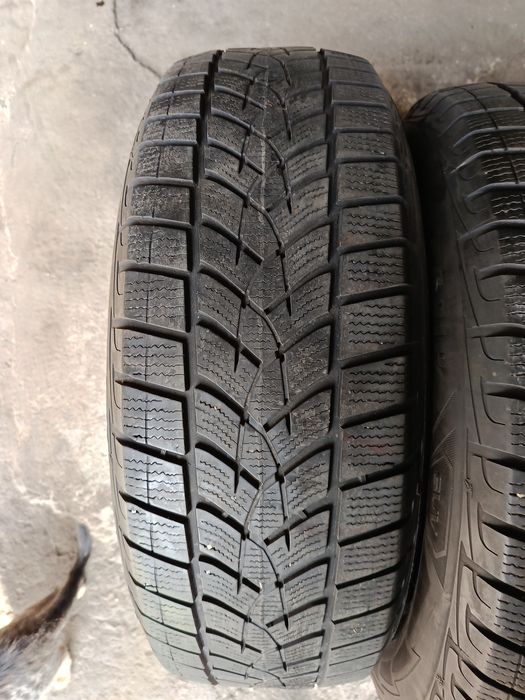 Зимни гуми -17цола -215/65-1бр.-65лв."GOOD YEAR"