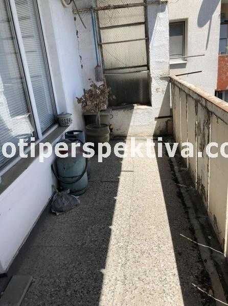 Продава се Тристаен апартамент в Пловдив, Кючук Париж - 96 кв.м за 1282 €/кв.м - Снимка #11