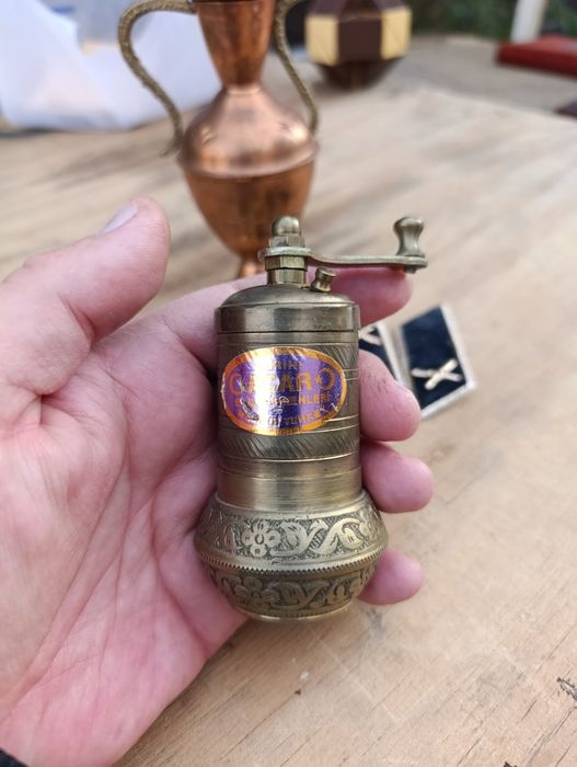 Мельничка латунный винтаж ретро