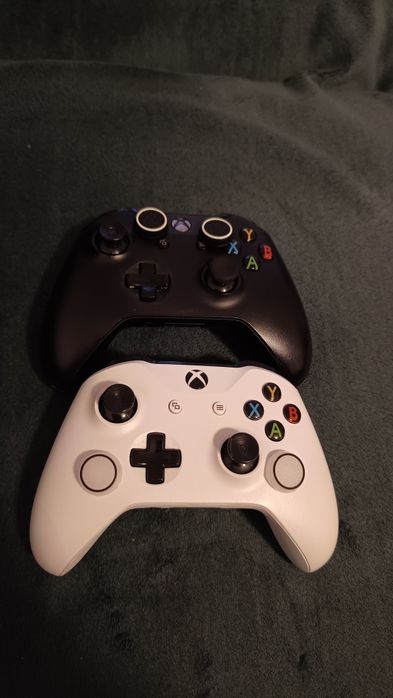Set 2 controllere Microsoft Xbox one