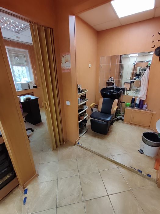 Продается Салон красоты/ Парикмахерская "Лада"