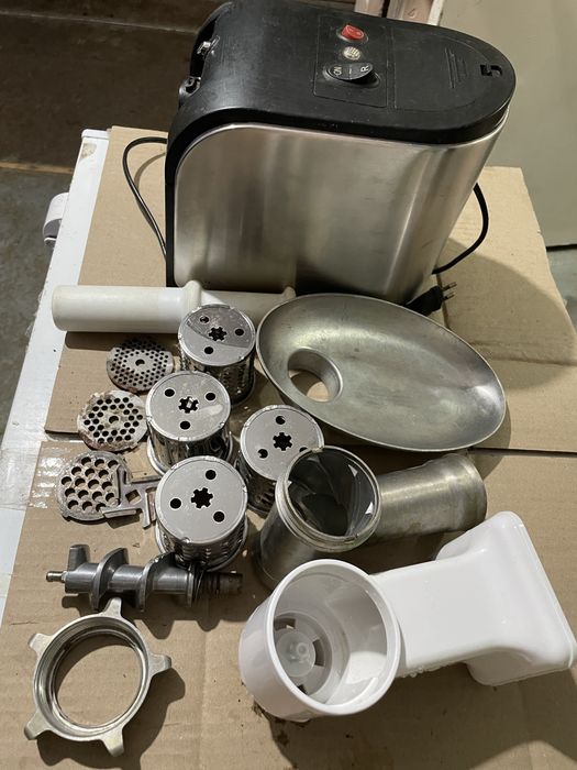 Электромясорубка