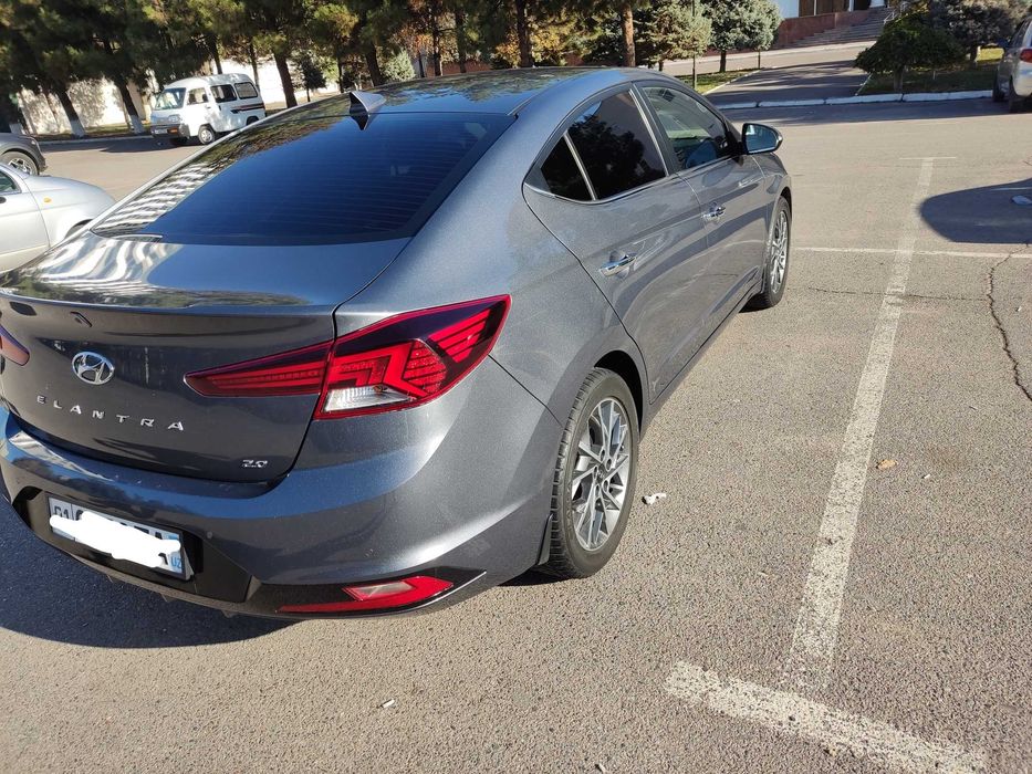 Продаётся Hyundai Elantra